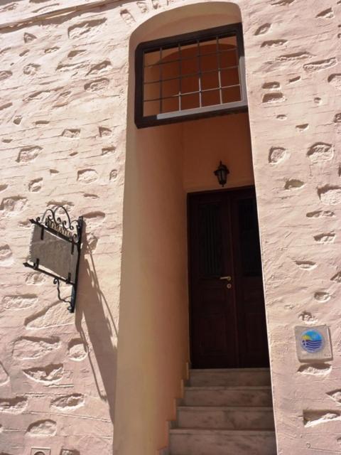 Aparthotel Odos Odysseos Ermoupoli Exterior foto