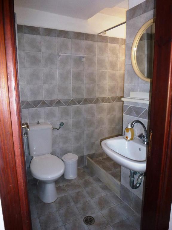 Aparthotel Odos Odysseos Ermoupoli Zimmer foto